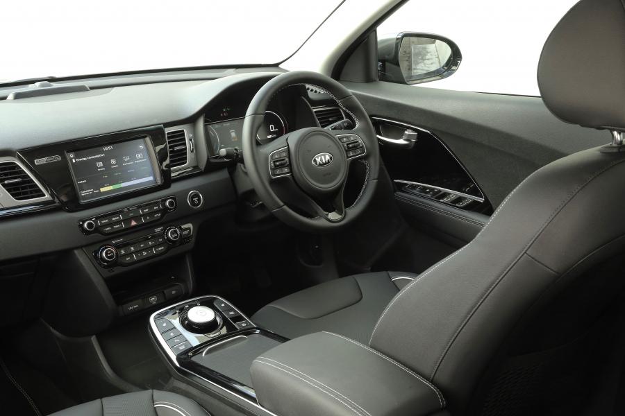 Интерьер Kia e-Niro 2019 года  (UK) (фото 7 из 40)